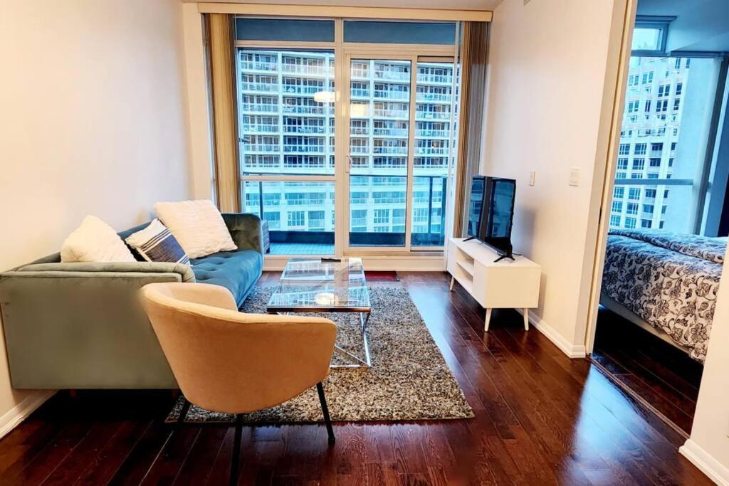 Lakeview Condo In Downtown With Free Parking. Toronto Extérieur photo