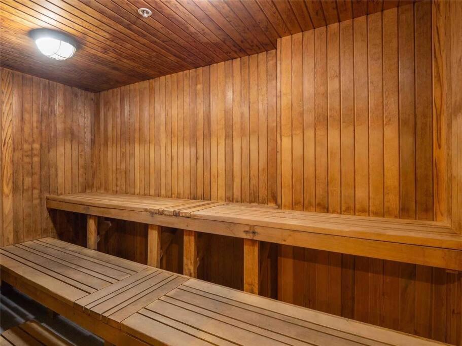 Lakeview Condo In Downtown With Free Parking. Toronto Extérieur photo